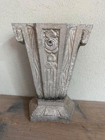 Franse Art Deco aluminium Franse grafvaas vaas beschikbaar voor biedingen