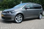 Volkswagen Touran 1.2 TSI, TREKHAAK,NAVI,CRUISE,CLIMA,, Euro 5, Zwart, 4 cilinders, Electronic Stability Program (ESP)