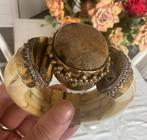 Egyptische armband met kristal en uit bot gemaakt, Verzenden, Zo goed als nieuw, Met kristal