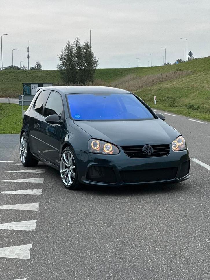 Volkswagen Golf 1.6 16V FSI 85KW 3D 2006 Grijs, Auto's, Volkswagen, Particulier, Golf, ABS, Airbags, Airconditioning, Apple Carplay