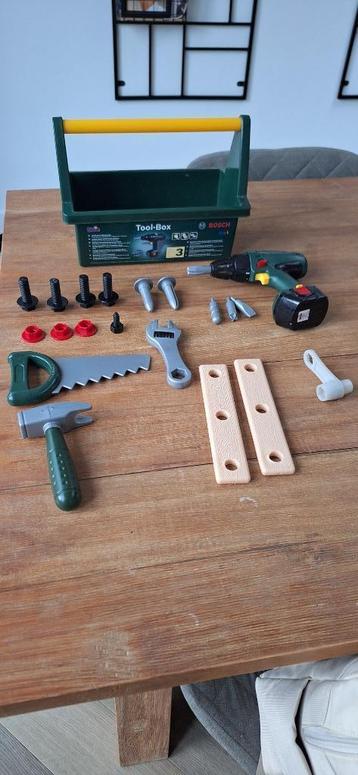 Speelgoed -Gereedschapskoffer BOSCH Met schroefmachine beschikbaar voor biedingen