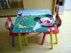 disney tafel 60x0 en 2 stoeltjes 46h zitgedeelte 26h minnie, Kinderen en Baby's, Kinderkamer | Tafels en Stoelen, Ophalen, Gebruikt