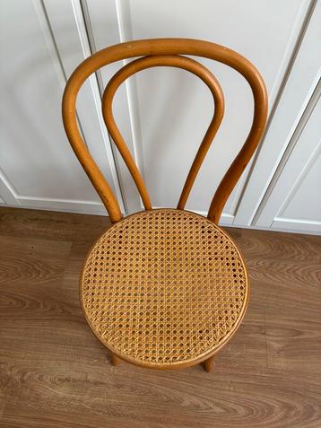 Thonet Stoel met Webbing Zitting beschikbaar voor biedingen