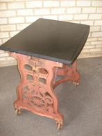 brocante  Gietijzeren Tafel  , ruim 100 jaar oud, Antiek en Kunst, Antiek | Meubels | Tafels, Ophalen