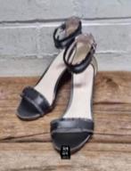 Kenneth Cole - Satijnen sandalen met sleehak maat 37 - Nieuw, Kleding | Dames, Schoenen, Kenneth Cole, Nieuw, X, Grijs