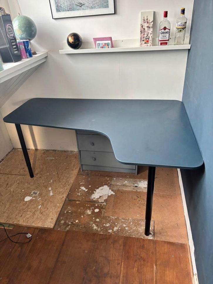 Ikea bureua, Huis en Inrichting, Bureaus, Zo goed als nieuw, Bureau, Ophalen