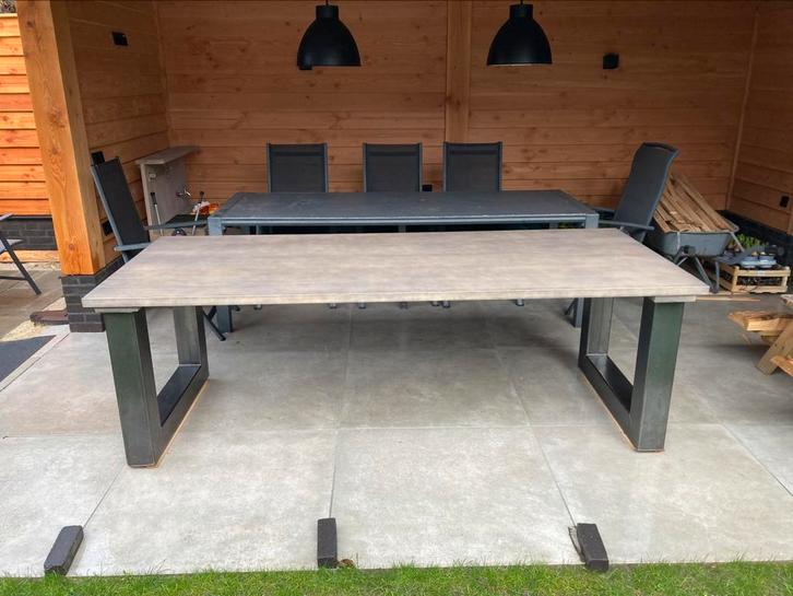 Mooie Eiken houten eettafel met stalen poten, Huis en Inrichting, Tafels | Eettafels, Zo goed als nieuw, 50 tot 100 cm, 200 cm of meer