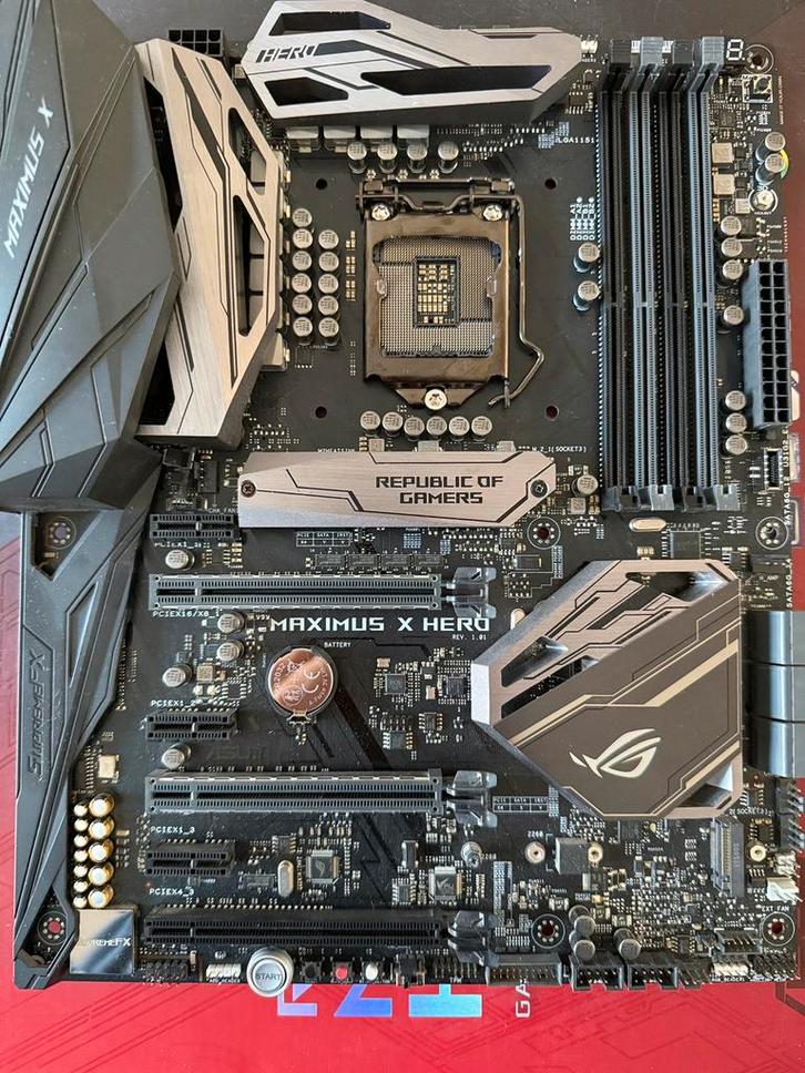 ASUS GAMING MOEDERBORD Z370, Computers en Software, Moederborden, Zo goed als nieuw, Intel, DDR4, Ophalen of Verzenden