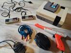 Nintendo nes mario/duckhunt set, Ophalen of Verzenden, Zo goed als nieuw, Met 2 controllers