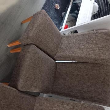 4 eetkamerstoelen ,koopje  beschikbaar voor biedingen