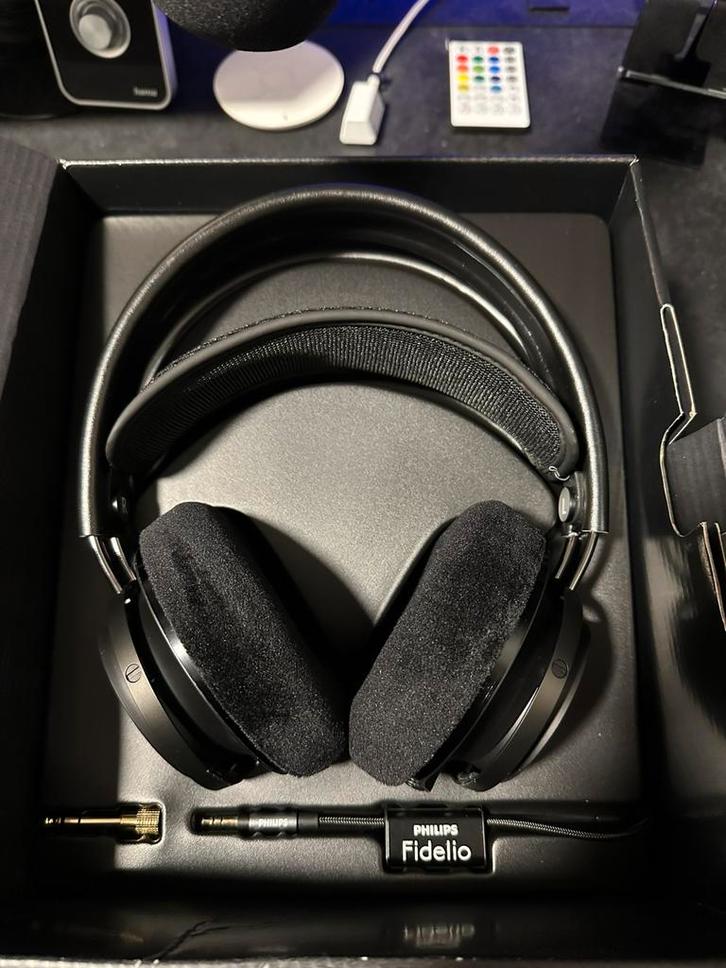 Philips Fidelio X2HR (Zwart) (NIEUW), Computers en Software, Headsets, Zo goed als nieuw, Ophalen of Verzenden