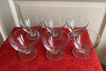 6 coupe glazen beschikbaar voor biedingen