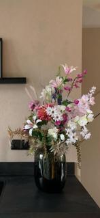 Zijdeboeket inclusief vaas, 30 Euro exclusief vaas, Ophalen of Verzenden, Zo goed als nieuw, Binnen