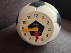 Voetbal klok van Hanhart, Ophalen of Verzenden, Huis en Inrichting
