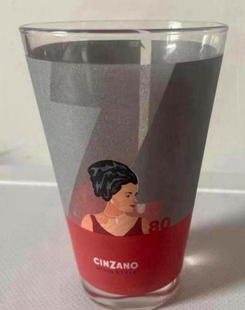 Glas van Cinzano mix in  style. Hoogte 12,5 cm. beschikbaar voor biedingen