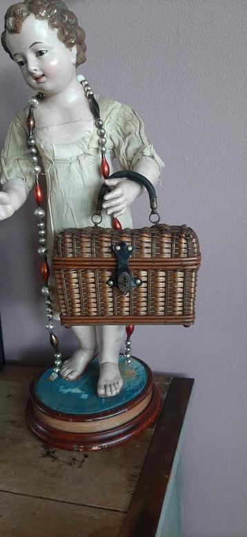 ANTIEK OUD   .....  RIETEN  ... PERRON MANDJE. beschikbaar voor biedingen