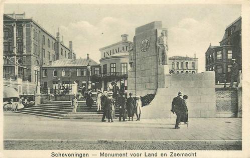 (388-568-037) Scheveningen Monument voor Land en Zeemacht, Verzamelen, Ansichtkaarten | Nederland, Zuid-Holland, Verzenden