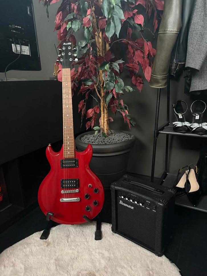 Ibanez GAX70 Gitaar + GTA10 Versterker Set, Muziek en Instrumenten, Snaarinstrumenten | Gitaren | Elektrisch, Gebruikt, Solid body