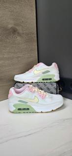 Nike Air Max 90 Leather Never Ending Summer maat 37,5, Wit, Nieuw, Ophalen of Verzenden, Sneakers of Gympen