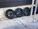 4 stuks aluminium velgen 17 inch. VW T5 -T6 en T 6.1, Auto-onderdelen, Banden en Velgen, Ophalen, Banden en Velgen, 17 inch, Bestelwagen