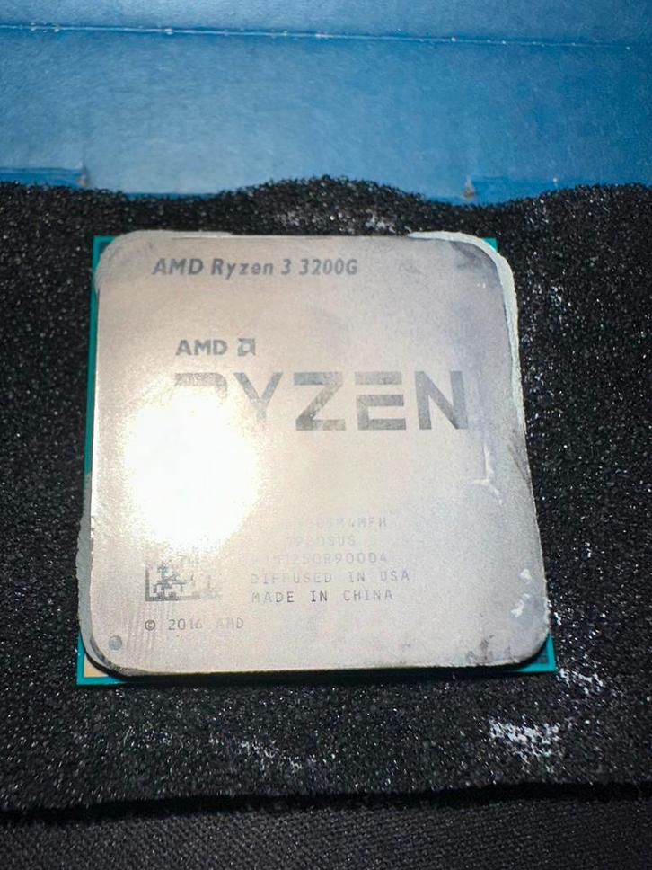 Ryzen 33200g, Computers en Software, Processors, Zo goed als nieuw, 3 tot 4 Ghz, Ophalen