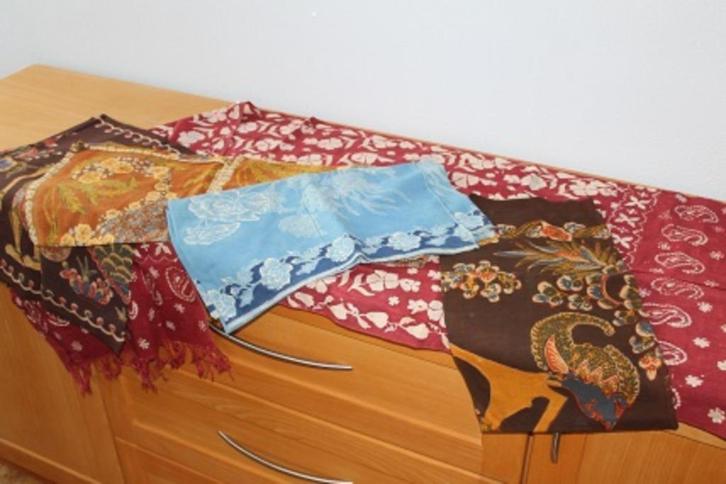 5 prachtige, oude Batik Lappen - Doeken, Antiek en Kunst, Kunst | Niet-Westerse kunst, Ophalen of Verzenden