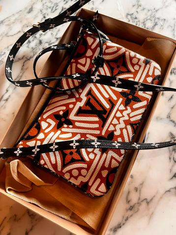 Louis vuitton tas beschikbaar voor biedingen