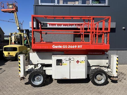 GENIE GS 2669 RT Hoogwerker / arbeitsbuhne 10mtr werkhoogte, Zakelijke goederen, Machines en Bouw | Liften, Steigers en Ladders
