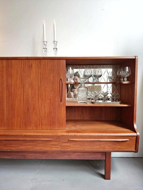 Deens midboard uit de jaren 60., Huis en Inrichting, Kasten | Dressoirs, Zo goed als nieuw, 150 tot 200 cm, 25 tot 50 cm, Met lade(s)
