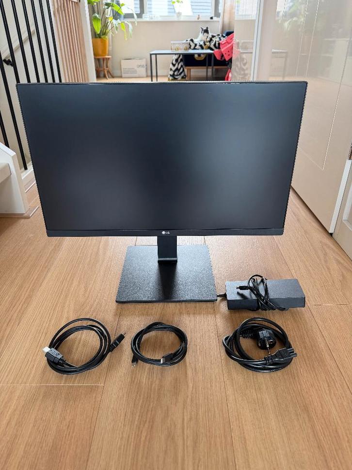 LG 24" Monitor - 24QP750, Computers en Software, Monitoren, Zo goed als nieuw, 60 Hz of minder, DisplayPort, HDMI, USB-C, Ingebouwde speakers