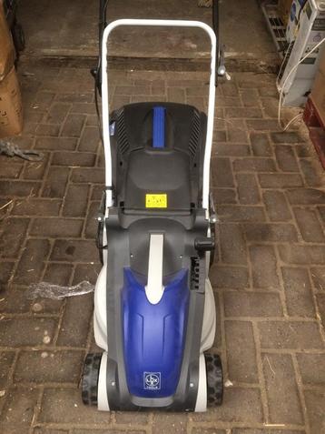 nieuwe lux grasmaaier elektrische ,maaibreedte 36 cm beschikbaar voor biedingen
