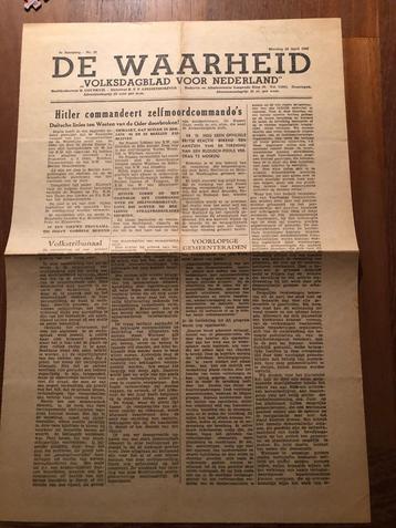 1945 24 April 2 illegale krantjes van dezelfde dag maar toch beschikbaar voor biedingen