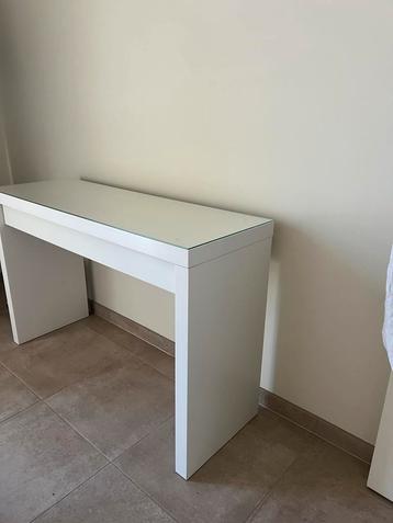 Toilettafel/Bureau - Netjes gebruikt beschikbaar voor biedingen