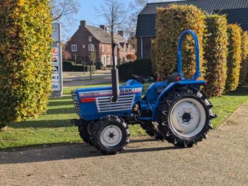 VERKOCHT - ISEKI TU 1900 4WD Tractor / in TOP staat beschikbaar voor biedingen