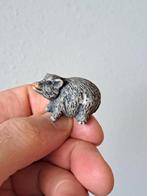 Varken, kunsthars 4x2x2cm, Ophalen of Verzenden, Zo goed als nieuw, Boerderijdier, Beeldje of Figuurtje