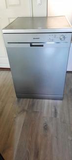 Goedwerkende,Rvs Look Zuinige Sharp Vaatwasser 60 cm, Ophalen, Zo goed als nieuw, Vrijstaand, 85 tot 90 cm