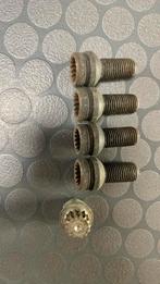 Te koop wiel bouten en slotbouten set vw golf, Ophalen of Verzenden