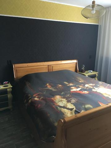 Grenen ledikant 180 x 210 inclusief verstelbare lattenbodem beschikbaar voor biedingen