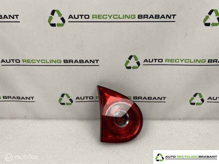 Achterlicht LINKS BINNEN Volkswagen Golf 4 1K6945093E, Auto-onderdelen, Verlichting, Volkswagen, Gebruikt, Ophalen of Verzenden