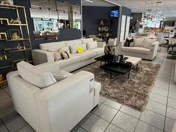 SHOWROOM SALE TOT WEL 60% KORTING OP GESELECTEERDE ITEMS! beschikbaar voor biedingen