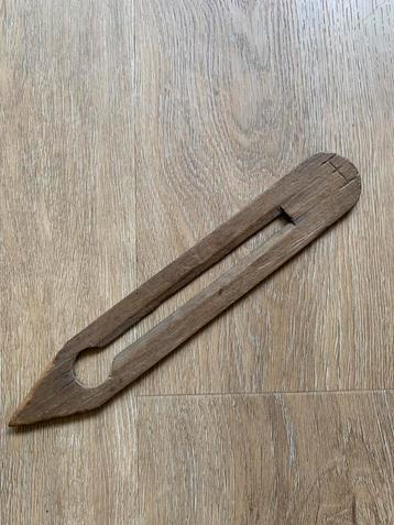 Knoopstok, knopenpoetser beschikbaar voor biedingen