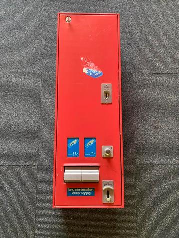Vintage Hubba Bubba kauwgomautomaat – retro met sleutel beschikbaar voor biedingen