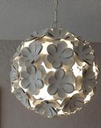 Plafondlamp van metaal met Bloemen, Huis en Inrichting, Lampen | Plafondlampen, Ophalen of Verzenden, Zo goed als nieuw, Metaal