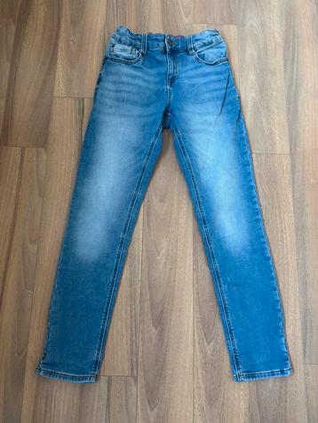 Jeans pakket - 4 stuks - WE & Shoeby - Maat 152-164 beschikbaar voor biedingen