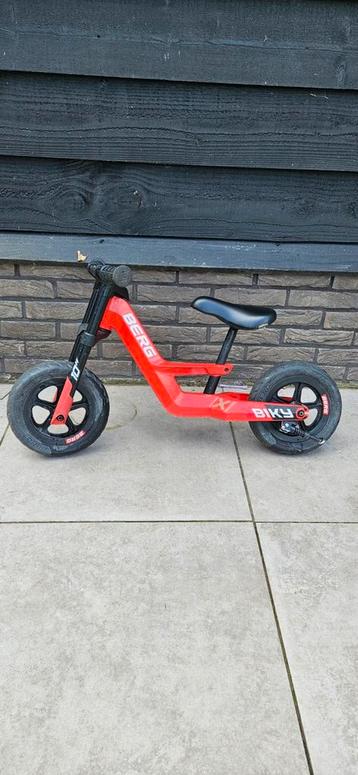 Rode Berg loopfiets 10 inch beschikbaar voor biedingen