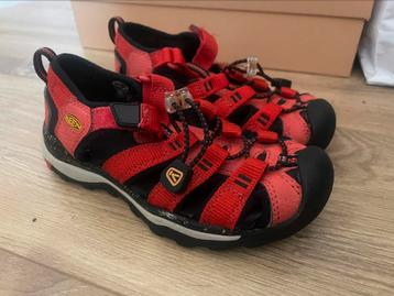 Keen water sandalen wandelschoenen. Maat 29 beschikbaar voor biedingen