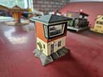 Modeltrein Ho overweg huis, seinhuis, Hobby en Vrije tijd, Modeltreinen | H0, Ophalen of Verzenden, Zo goed als nieuw, Gelijkstroom