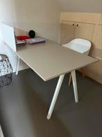 Ikea trotten bureau beige/wit zgan 160x80, Huis en Inrichting, Bureaus, Ophalen, Zo goed als nieuw