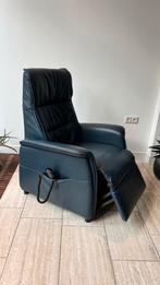 Elektrische sta-op stoel op accu, Huis en Inrichting, Fauteuils, Ophalen