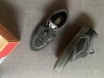 Vans Rowley Classic, Zwart, Ophalen of Verzenden, Vans, Sneakers of Gympen